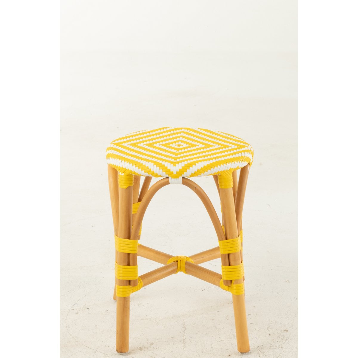Tabouret en rotin jaune naturel J-Line, vue de face