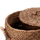 Grand panier à linge avec couvercle UMBUL en jacinthe d'eau brune | Panier tissé