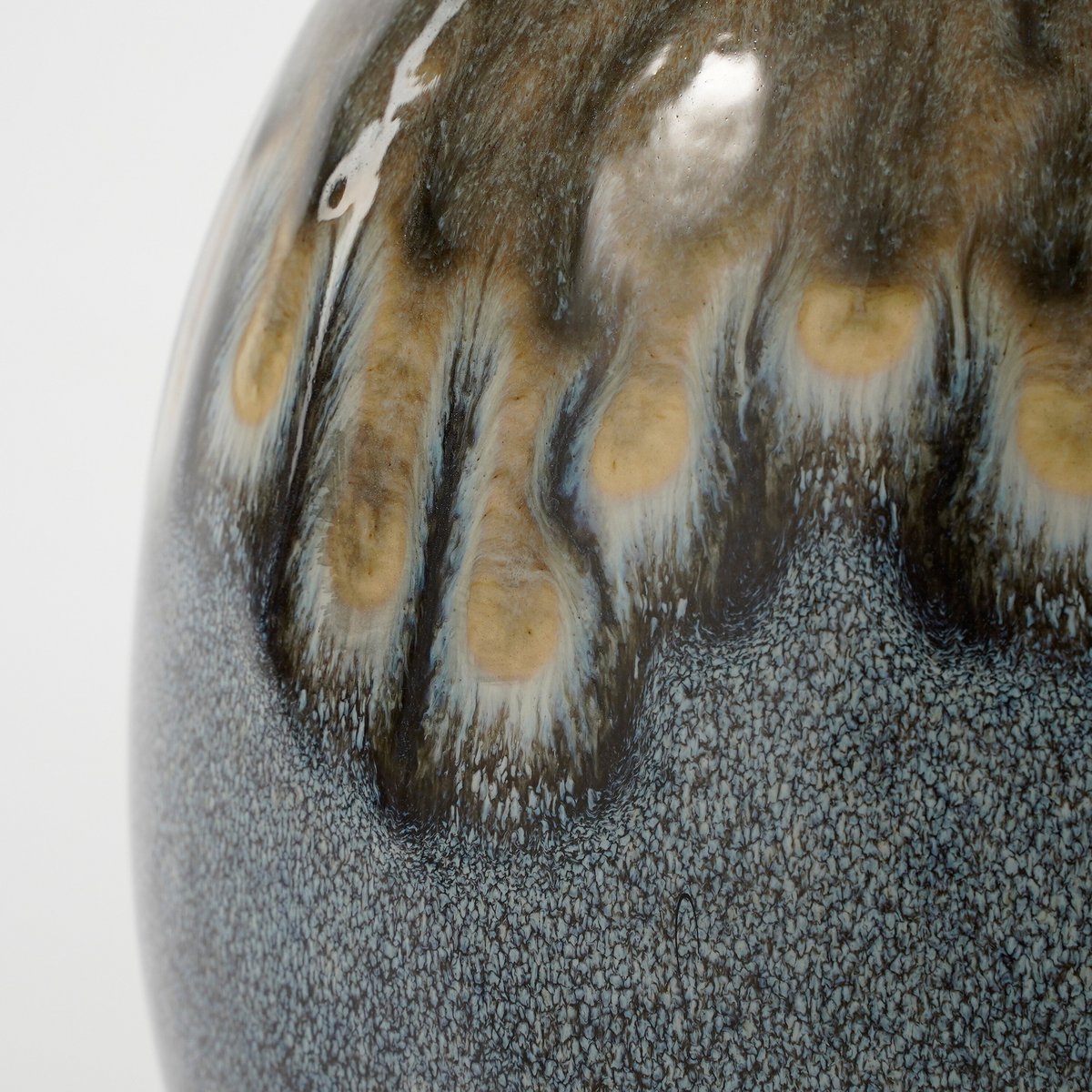 Vase Helma avec des fleurs fraîches