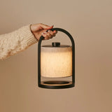 Lampe River en bois noir et gris avec éclairage doux