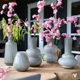 Vase gris en verre épais