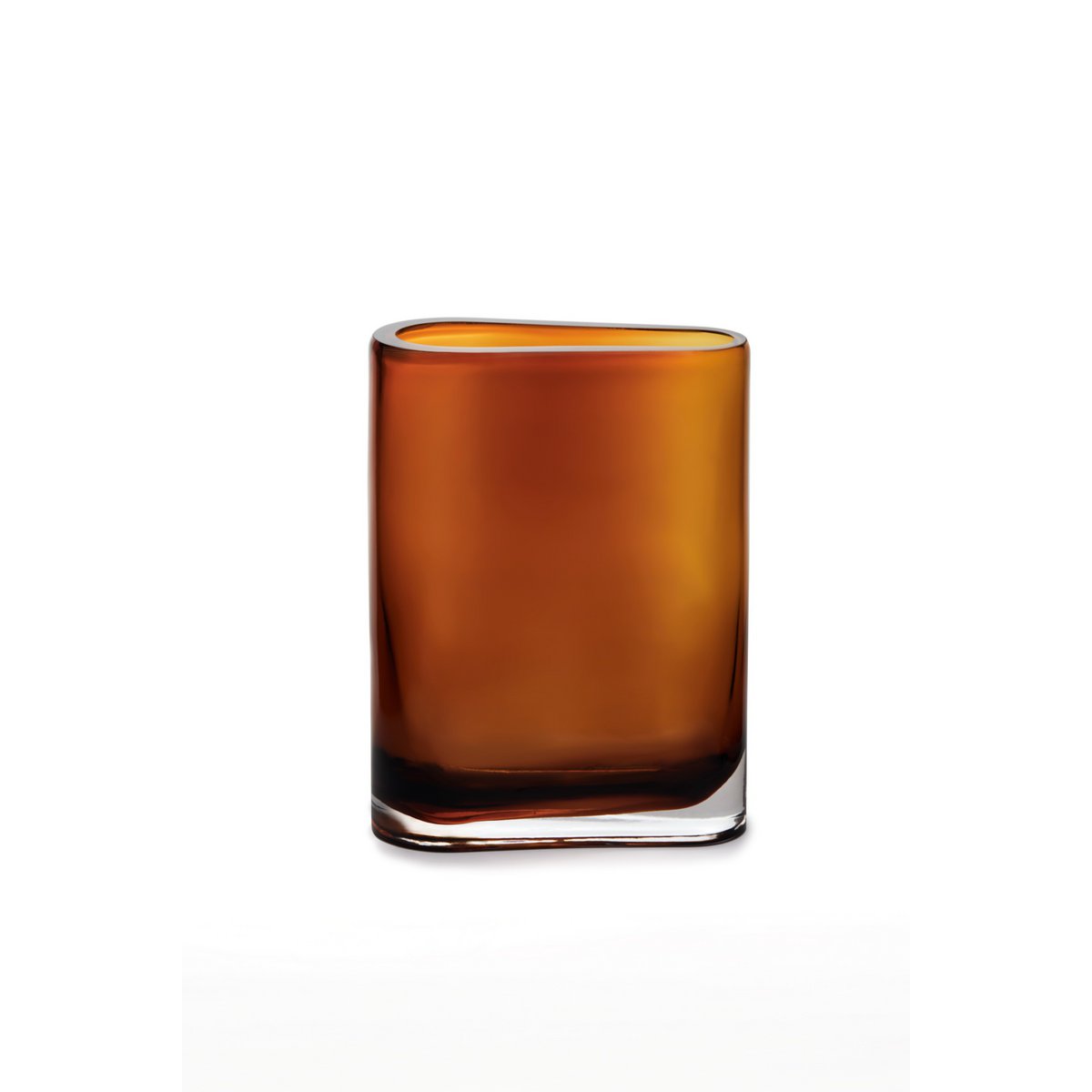 Détail du vase en ambre, montrant la texture et l'épaisseur du verre