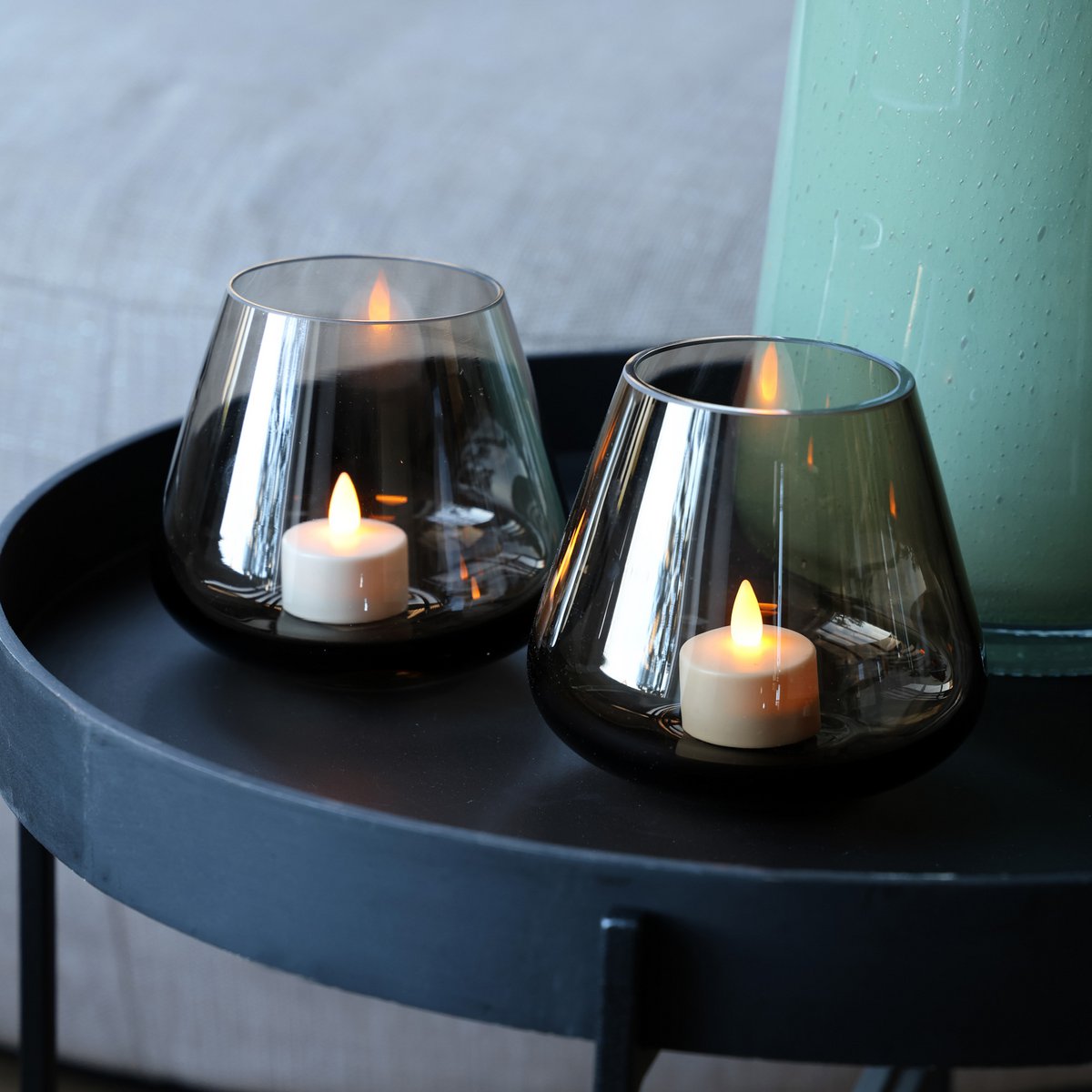 Photophore Tasman XS gris - mise en scène dans un intérieur élégant