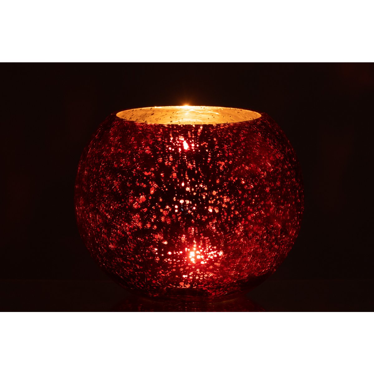 Lanterne rouge en verre, détail du design classique