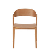 Détail du design scandinave de la Chaise Laga