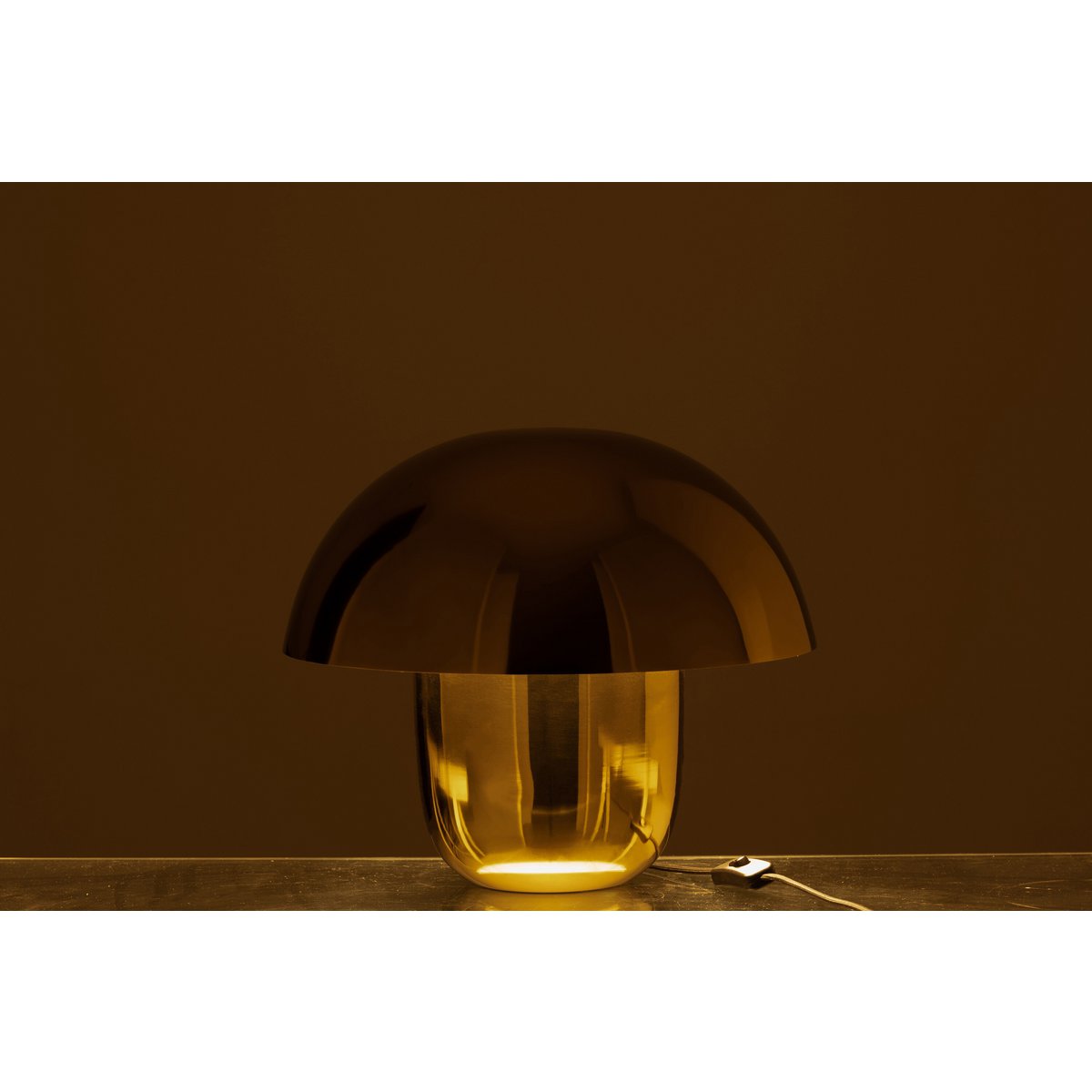 Table Lampe Champignon Or de J-Line, détail du métal doré