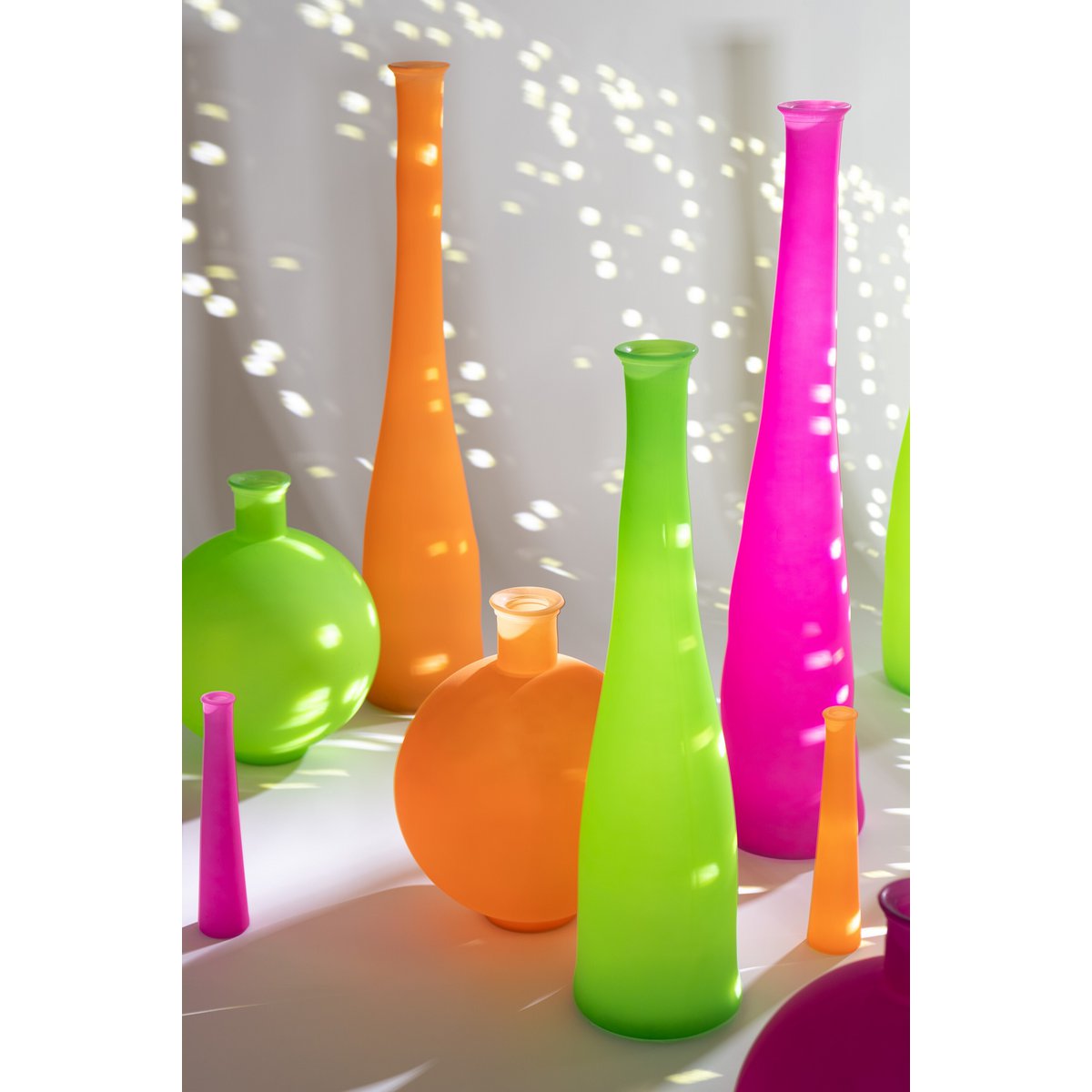 Détail du Vase Tube en Verre Orange J-Line - Design contemporain