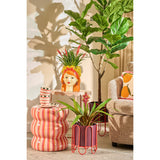 Pot de fleurs à l'intérieur de Funny Yellow