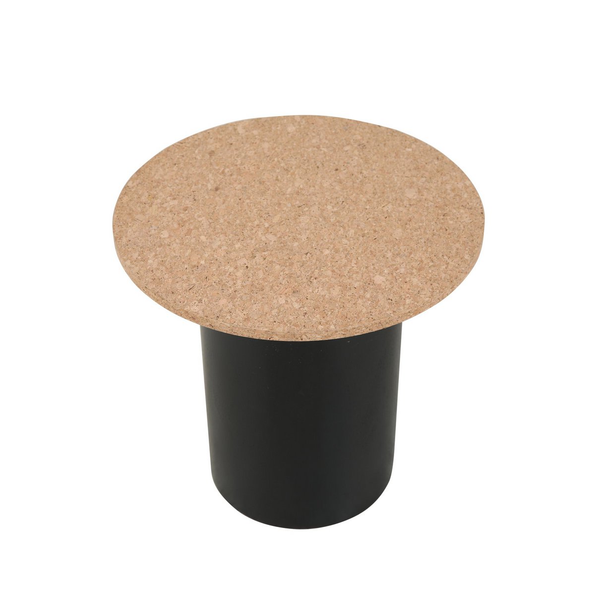 Disposition des tables d'appoint dans un intérieur élégant