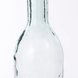 Bouteille Rioja avec fleurs artificielles, ambiance chic