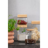 Ambiance scandinave avec le pot J-Line Tom dans une cuisine