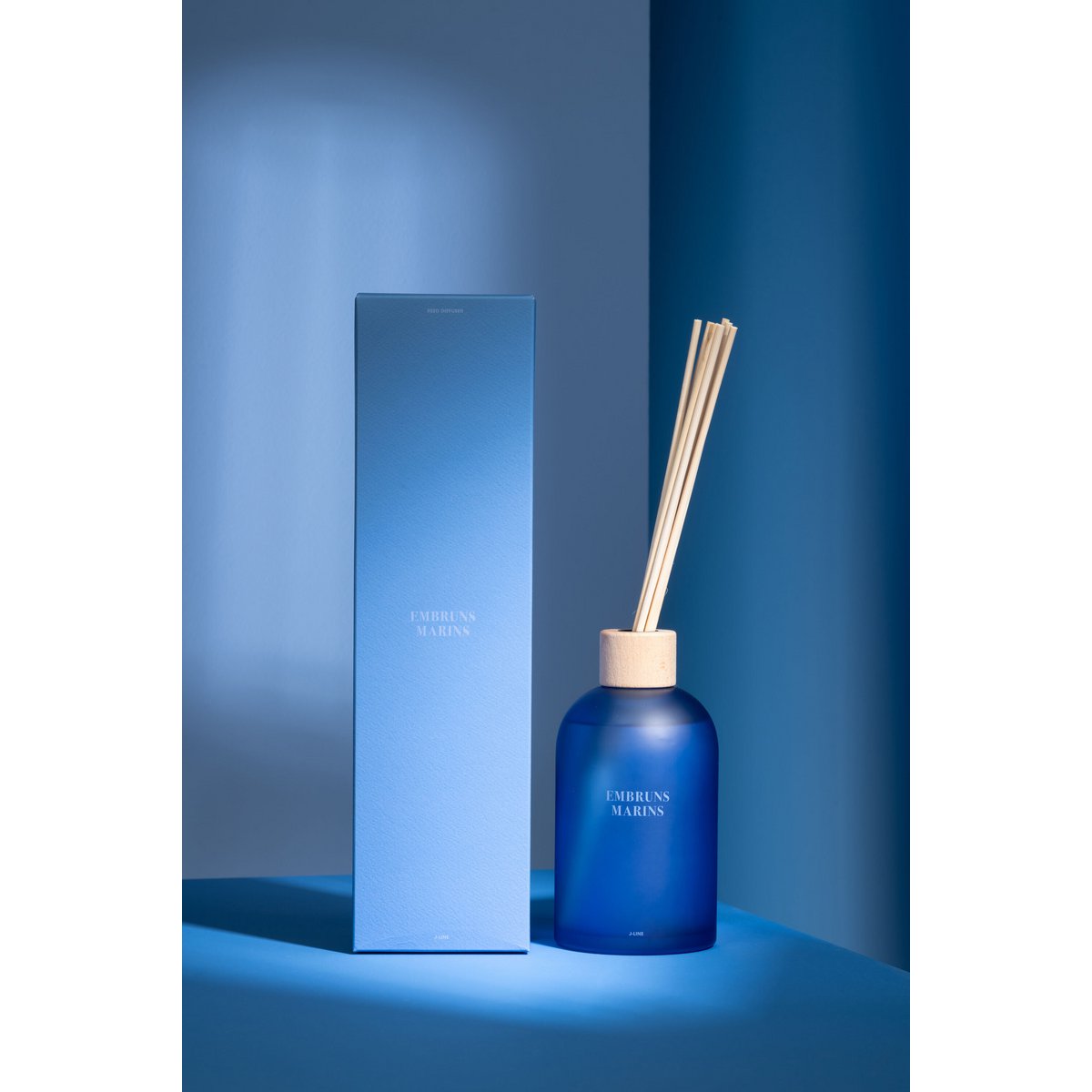 Diffuseur J-Line Embruns Marins - Détails de la bouteille bleue