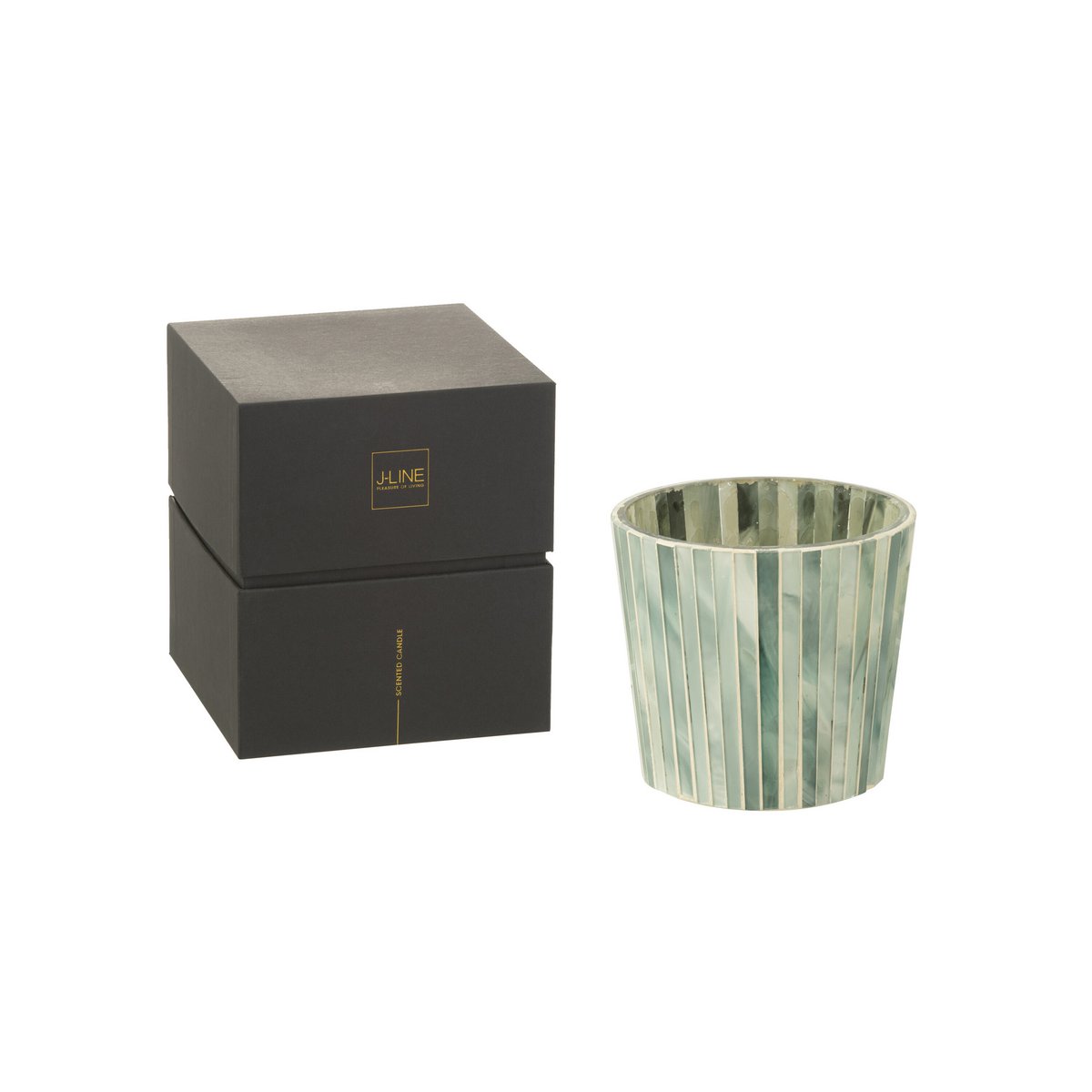 Ambiance relaxante avec la bougie J-Line Noa dans un salon chic