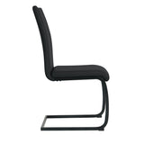 Chaises cantilever, détail du similicuir noir