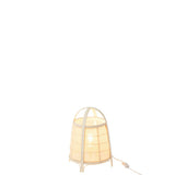 Ambiance cosy avec la lampe J-Line Rya sur une table de nuit