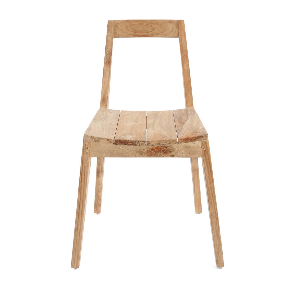 Chaise Paxi sur fond neutre mettant en valeur le grain du bois