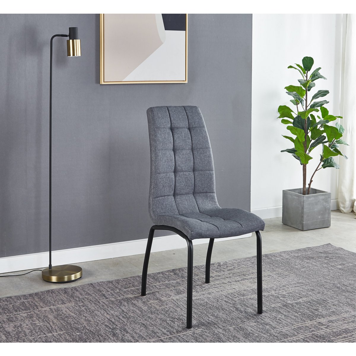 Zoom sur le cadre en acier de la chaise moderne