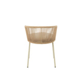 Chaise Toa dans un intérieur moderne