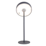 Lampe Ella dans un coin lecture, ambiance chaleureuse