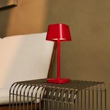 Lampe de table rechargeable rouge Ava Berry