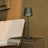 Lampe de table nervurée vert olive Maya