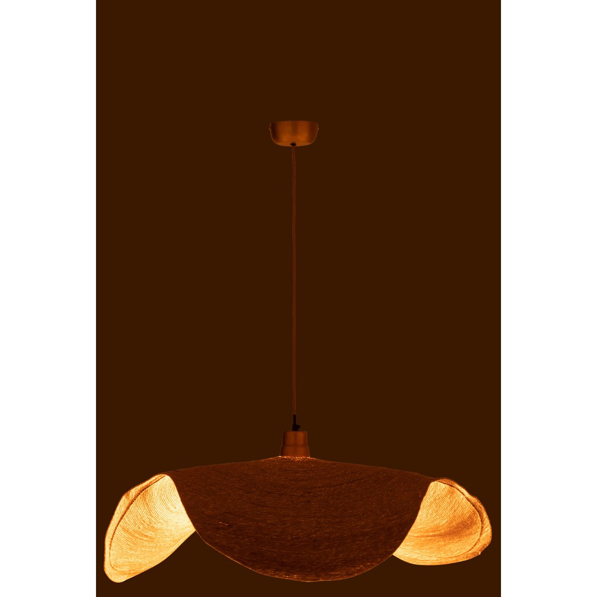 Détail de la lampe Moonj, texture du rotin naturel