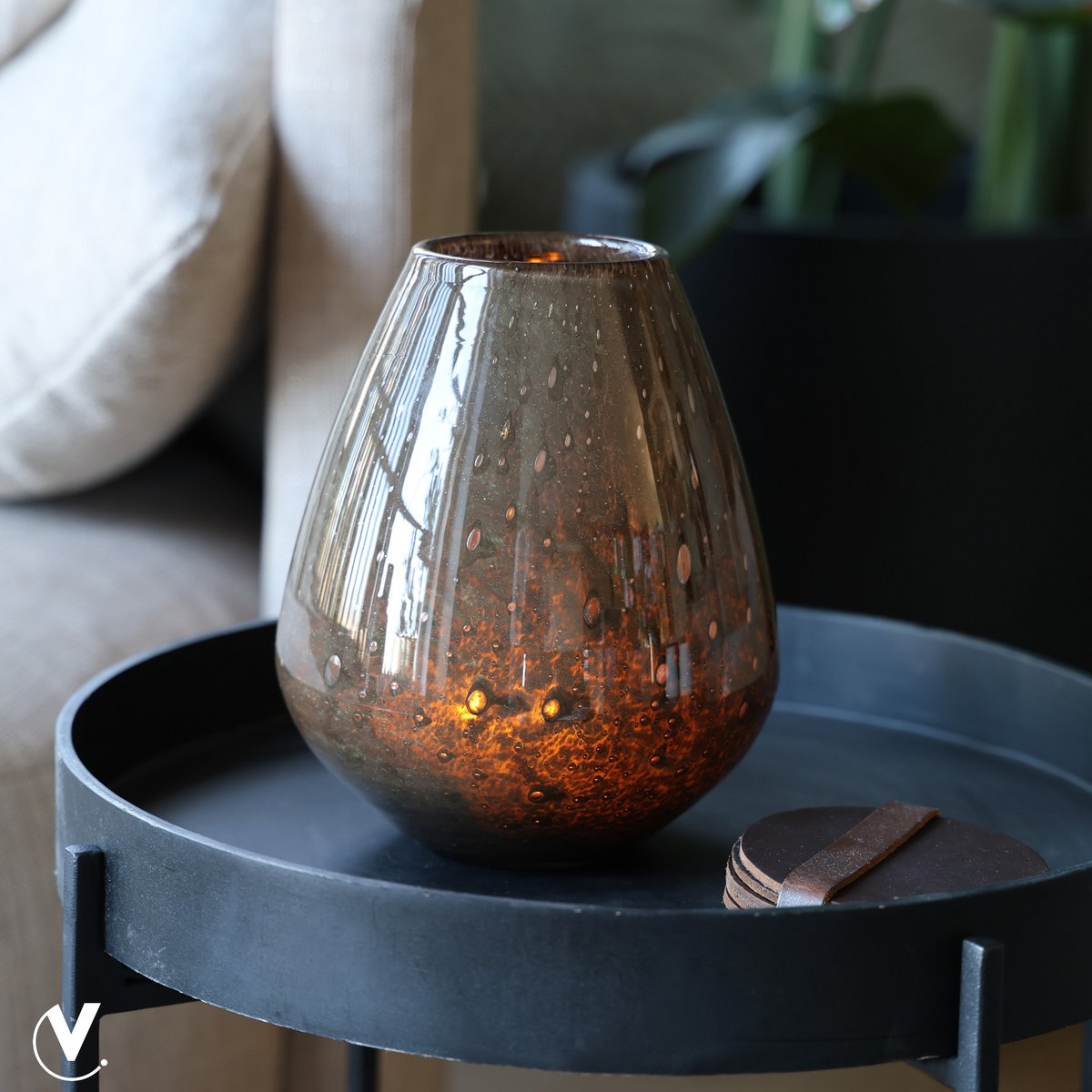 Vase marron foncé en verre épais Tasman S Elite