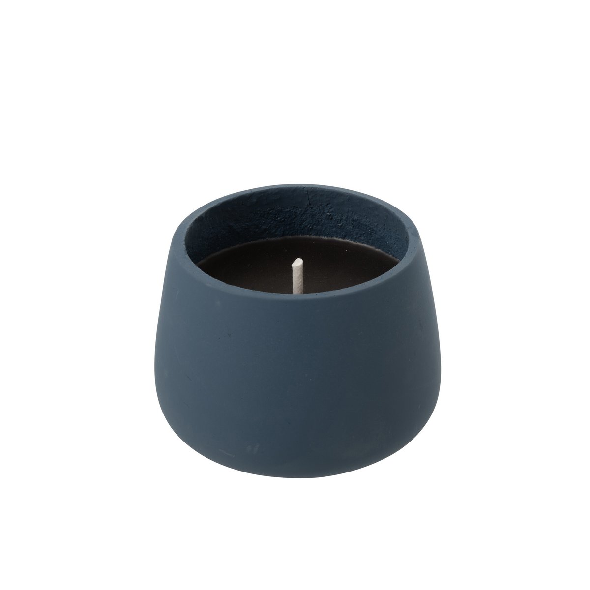 Bougie Cyra sur une table de jardin en bois