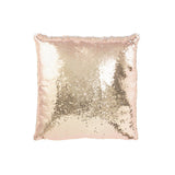 Coussin Réversible J-Line sur un canapé, ajout de luxe à la décoration