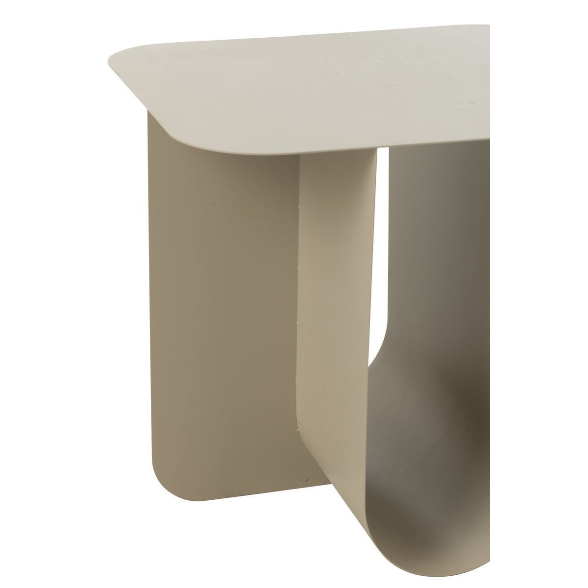 Table d'appoint beige dans un salon contemporain