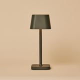 Lampe de table rechargeable vert olive Ava