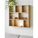 Lampe Ashford sur une table de chevet, style moderne