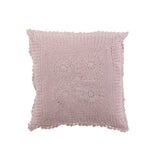 Coussin Square Lace en coton violet avec motifs élégants