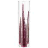 Ensemble de trois sapins décoratifs glitter fuchsia, détail des paillettes