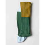 Chaussettes Yvette Green Pea - vue de côté mettant en valeur la texture