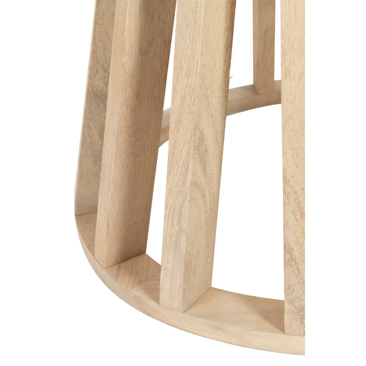 Détail du plateau en bois de manguier de la table Eli