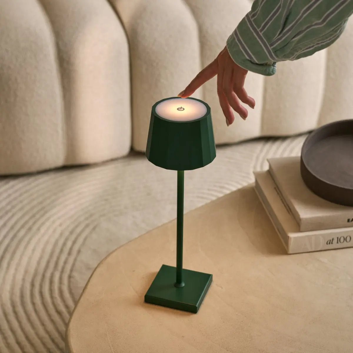 Lampe William allumée avec lumière ambiante