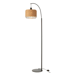Lampadaire J-Line en métal naturel, vue de face avec lumière allumée.