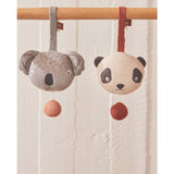 Mobile musical Koala en coton gris, suspendu au-dessus d'un lit d'enfant