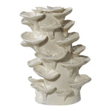 Décoration céramique beige élégante sur fond blanc