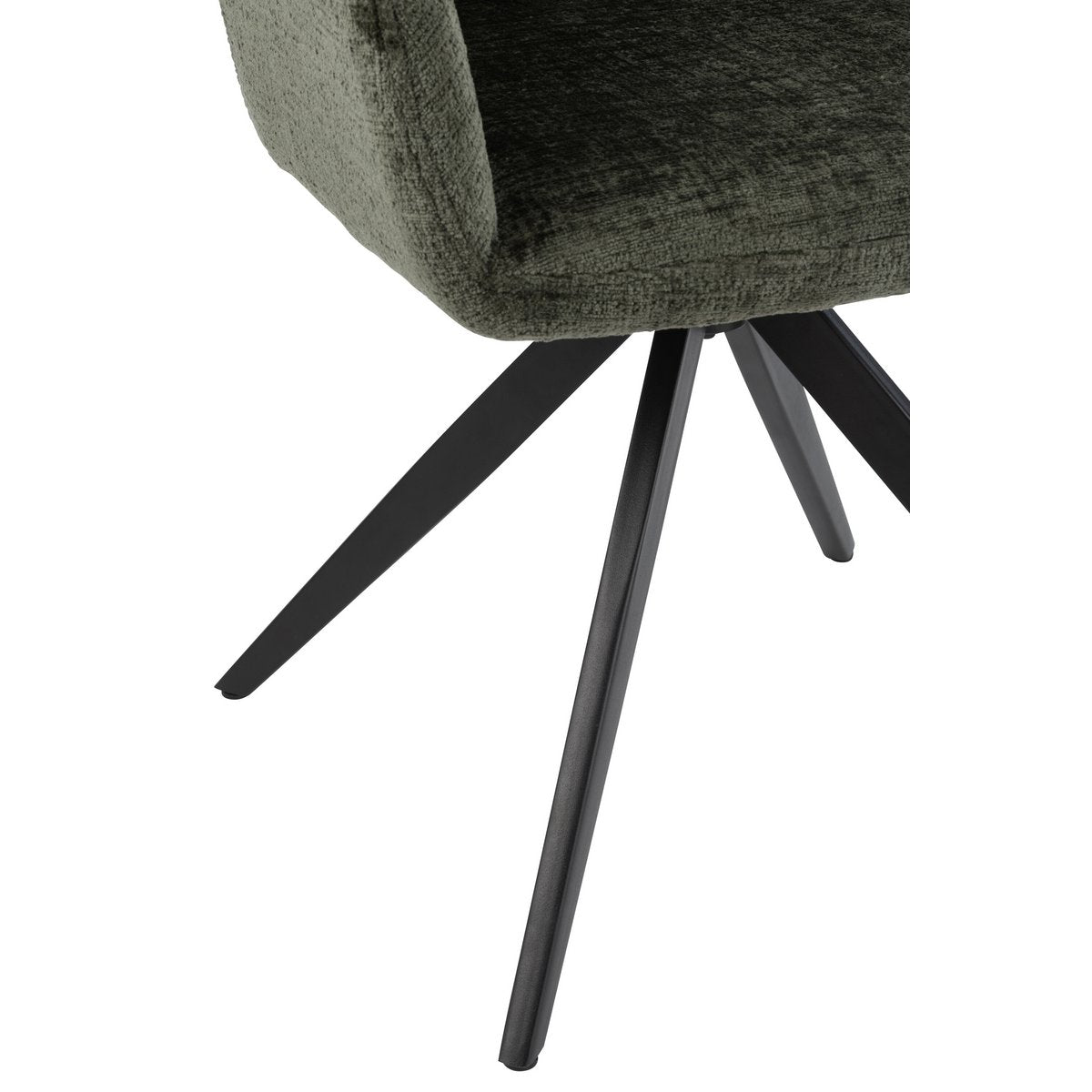 Chaise Louna J-Line, mise en scène avec des accessoires de déco