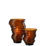 Vase Tornado J-Line en verre marron, ambiance intérieure