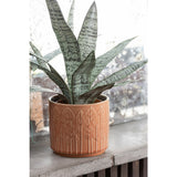 Détail du vase en céramique J-Line, finition soignée