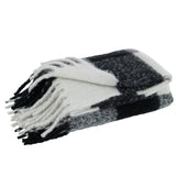 Plaid J-Line noir et blanc en polyester, vue d'ensemble