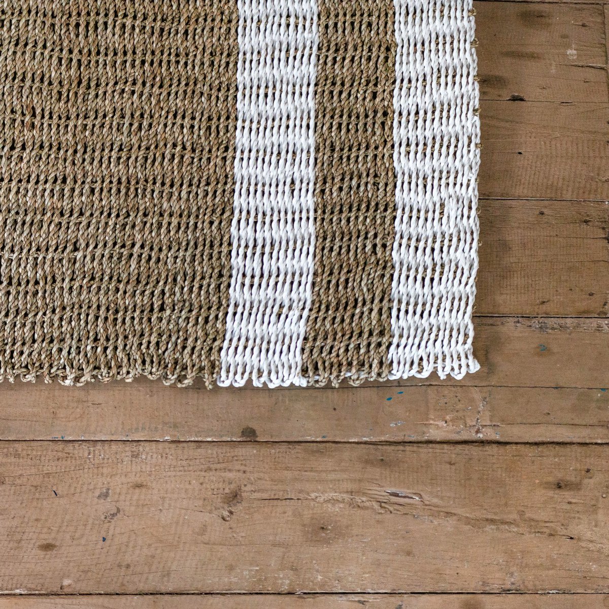 Tapis en jonc de mer 120x60 cm SEWU | Tapis rayé en jonc de mer