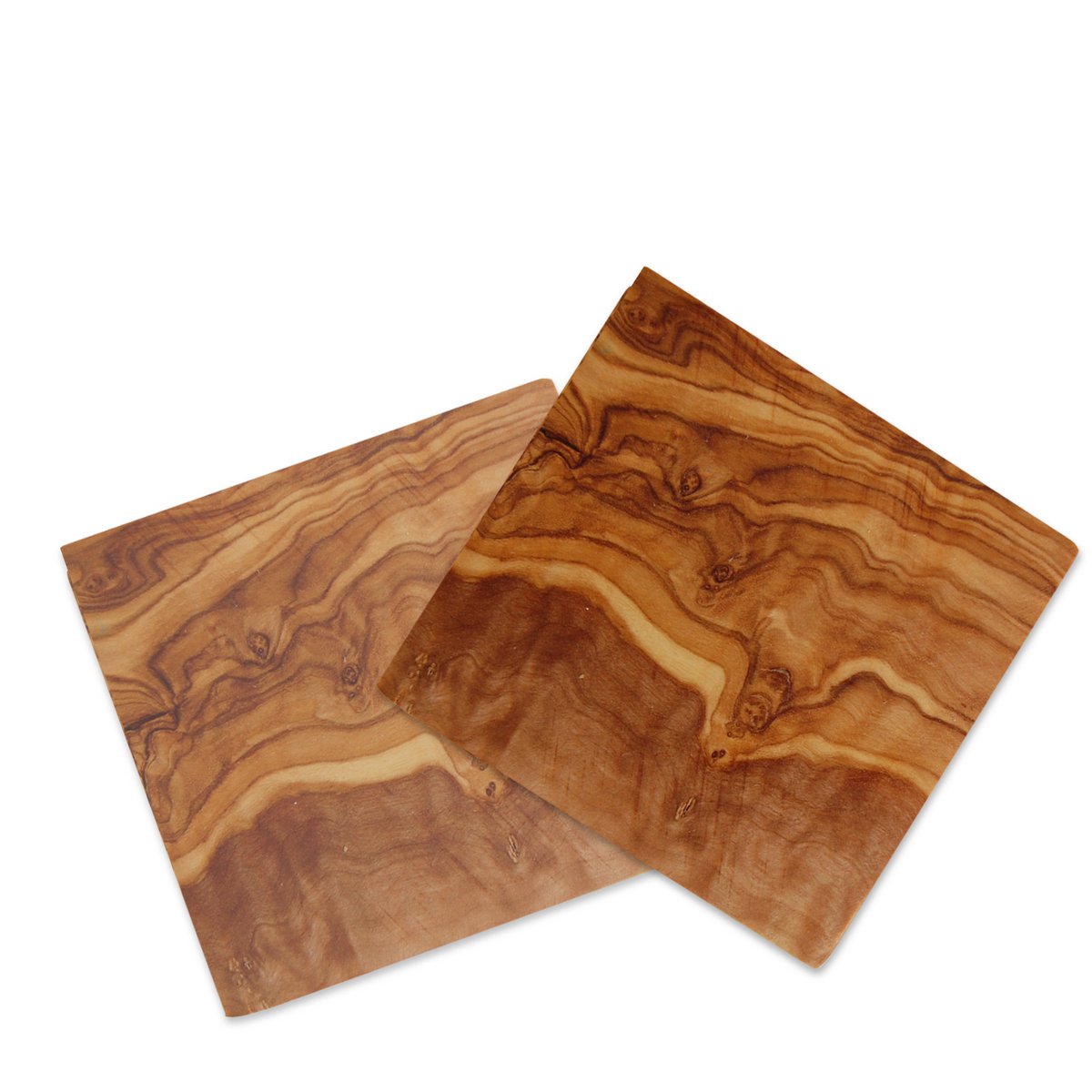 Dessous de verre en bois d'olivier sur une table en bois
