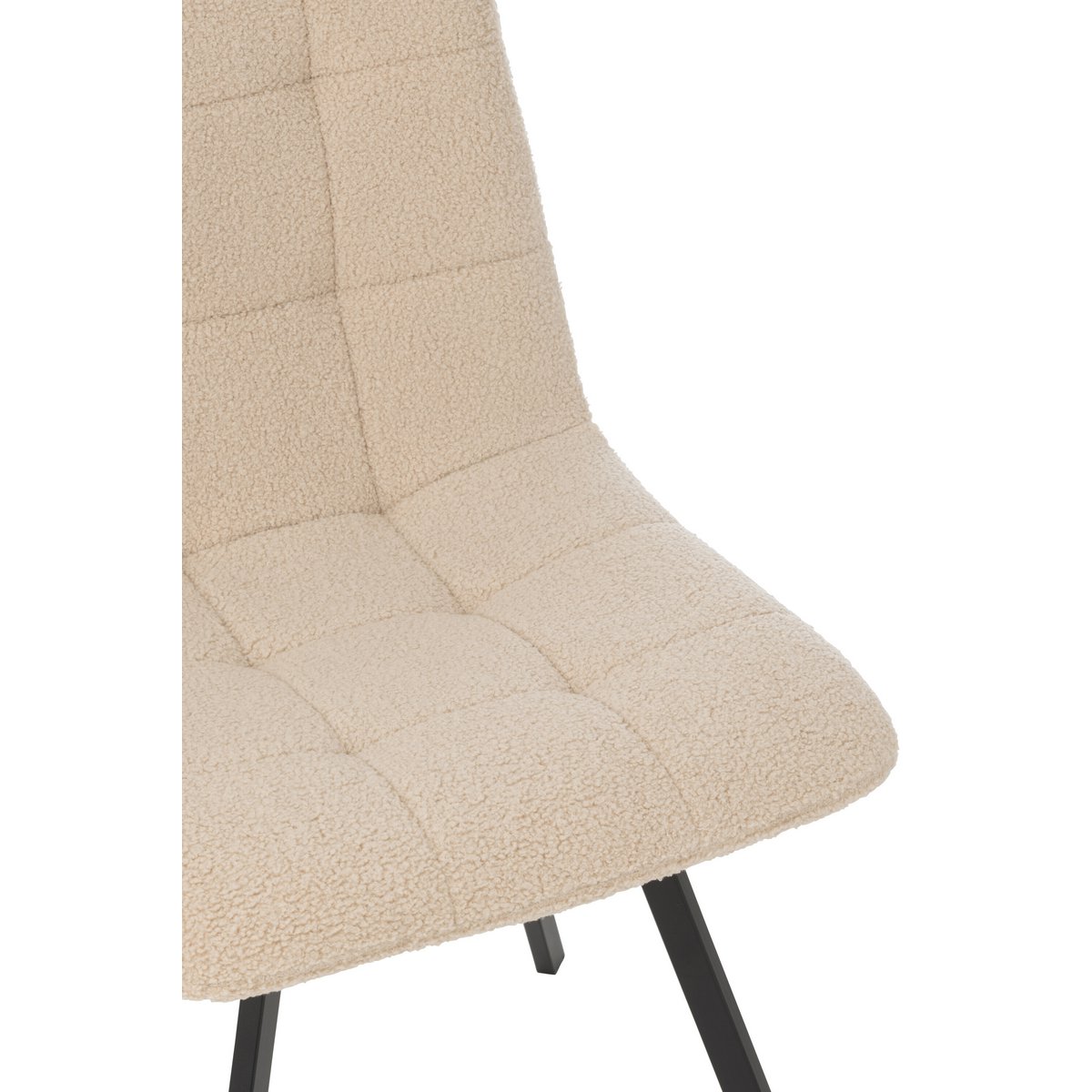 Chaise Clark J-Line en situation avec une table de salle à manger