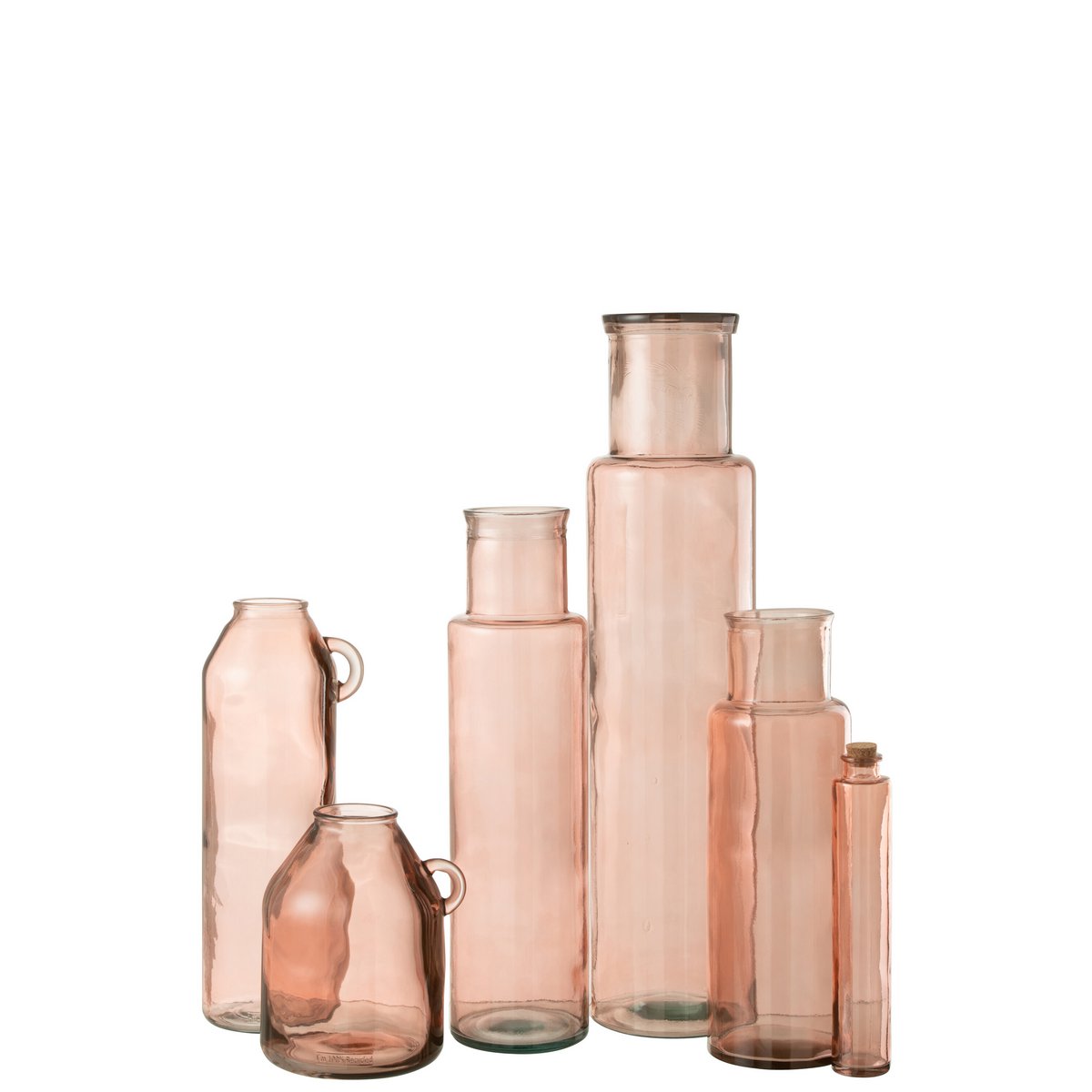 Détail du vase J-Cylindre en verre rose clair, mettant en avant sa texture