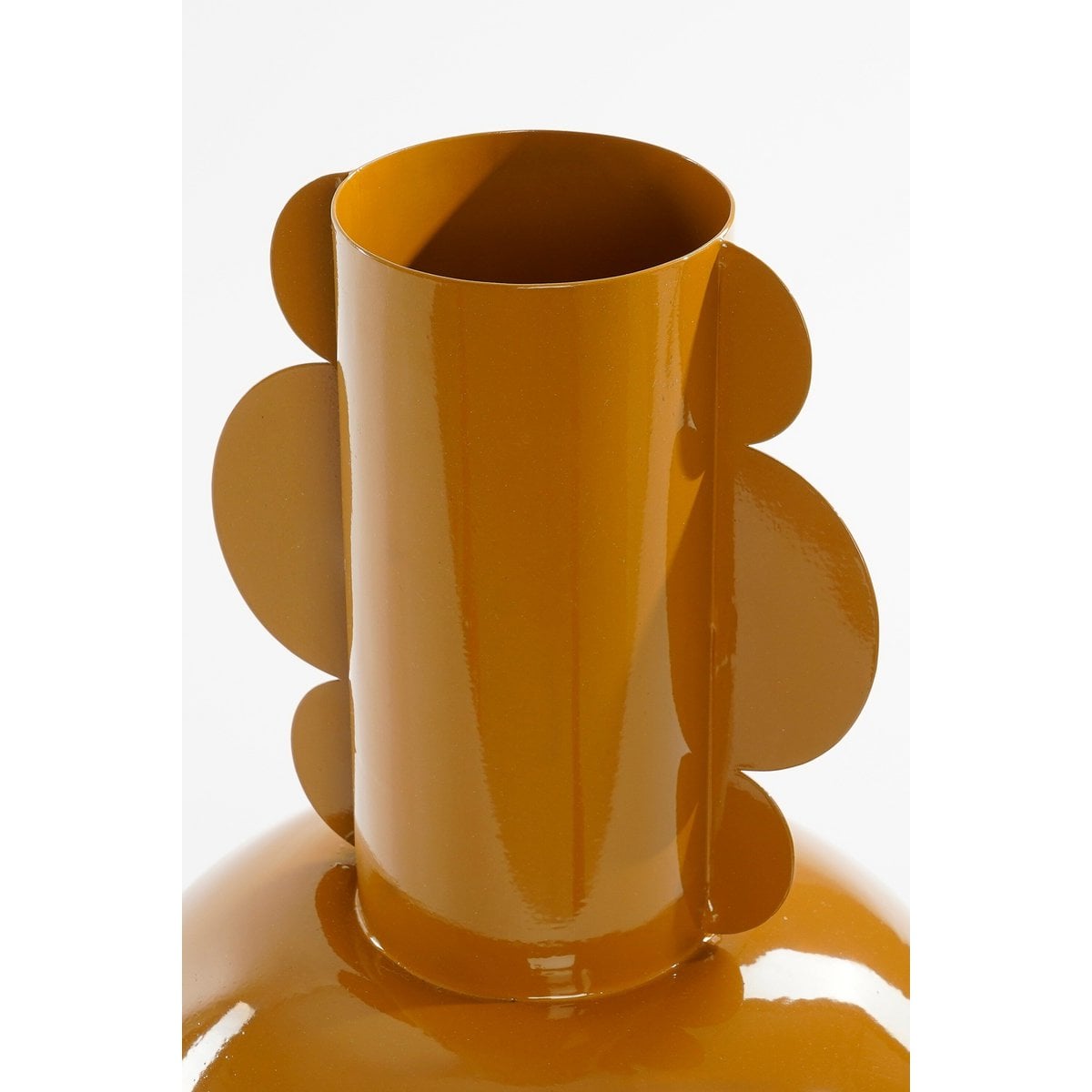 Vase Boyd Marron de Mica Decorations, design élégant en fer