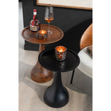 Détail du design moderne de la table d'appoint Paro.